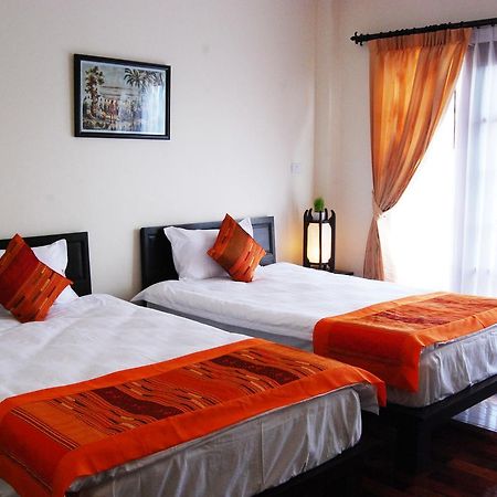 Vayakorn Inn Вьентьян Экстерьер фото