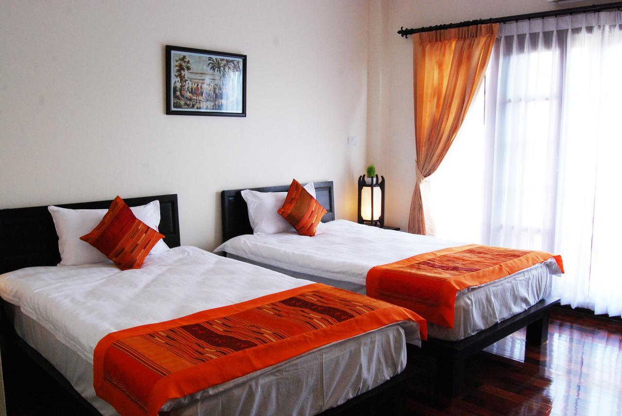 Vayakorn Inn Вьентьян Экстерьер фото