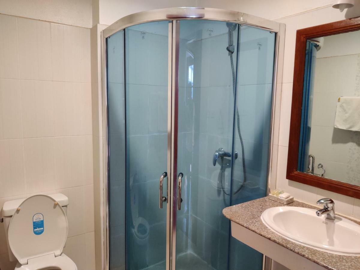 Vayakorn Inn Вьентьян Экстерьер фото